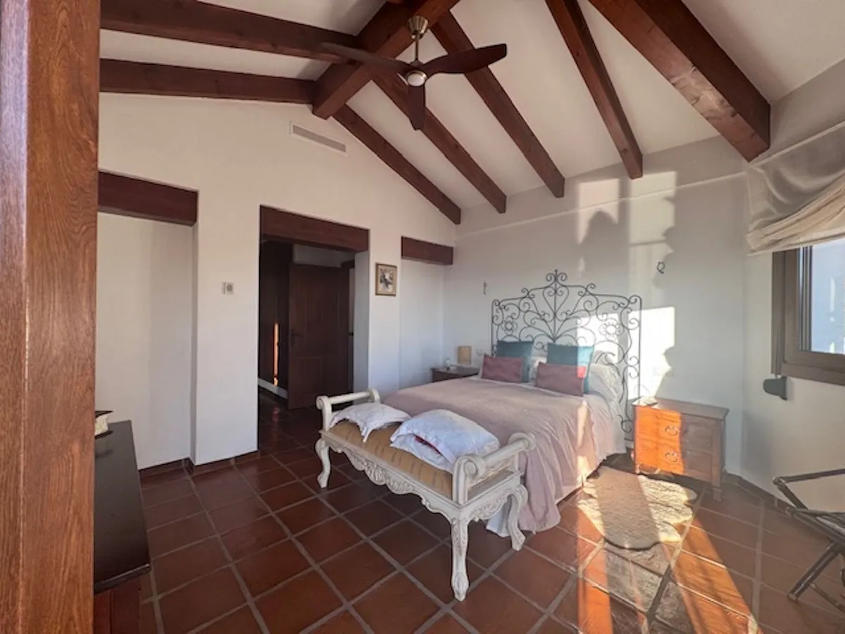 d451a335-f945-47ec-8f85-84a0ae859200