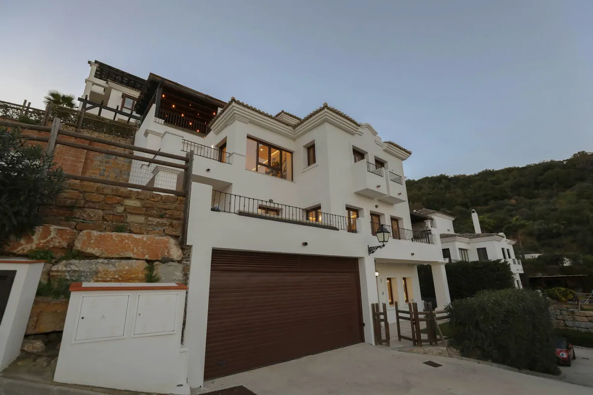 181c4971-8a44-4c13-8e51-36f4eb518e5f