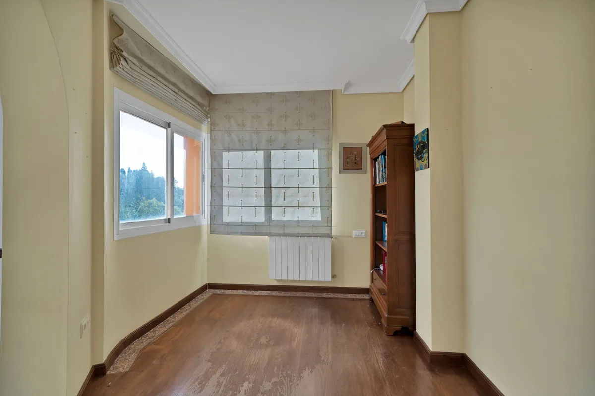 40f89de2-31ee-42b4-b794-2753a4b94d1d