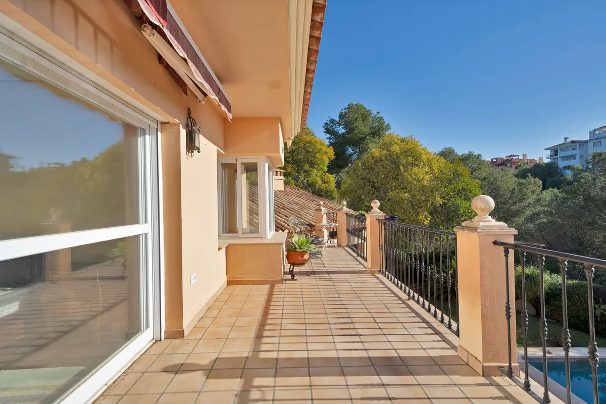 6ae521cf-9154-4a78-9fb6-d6118bf69891