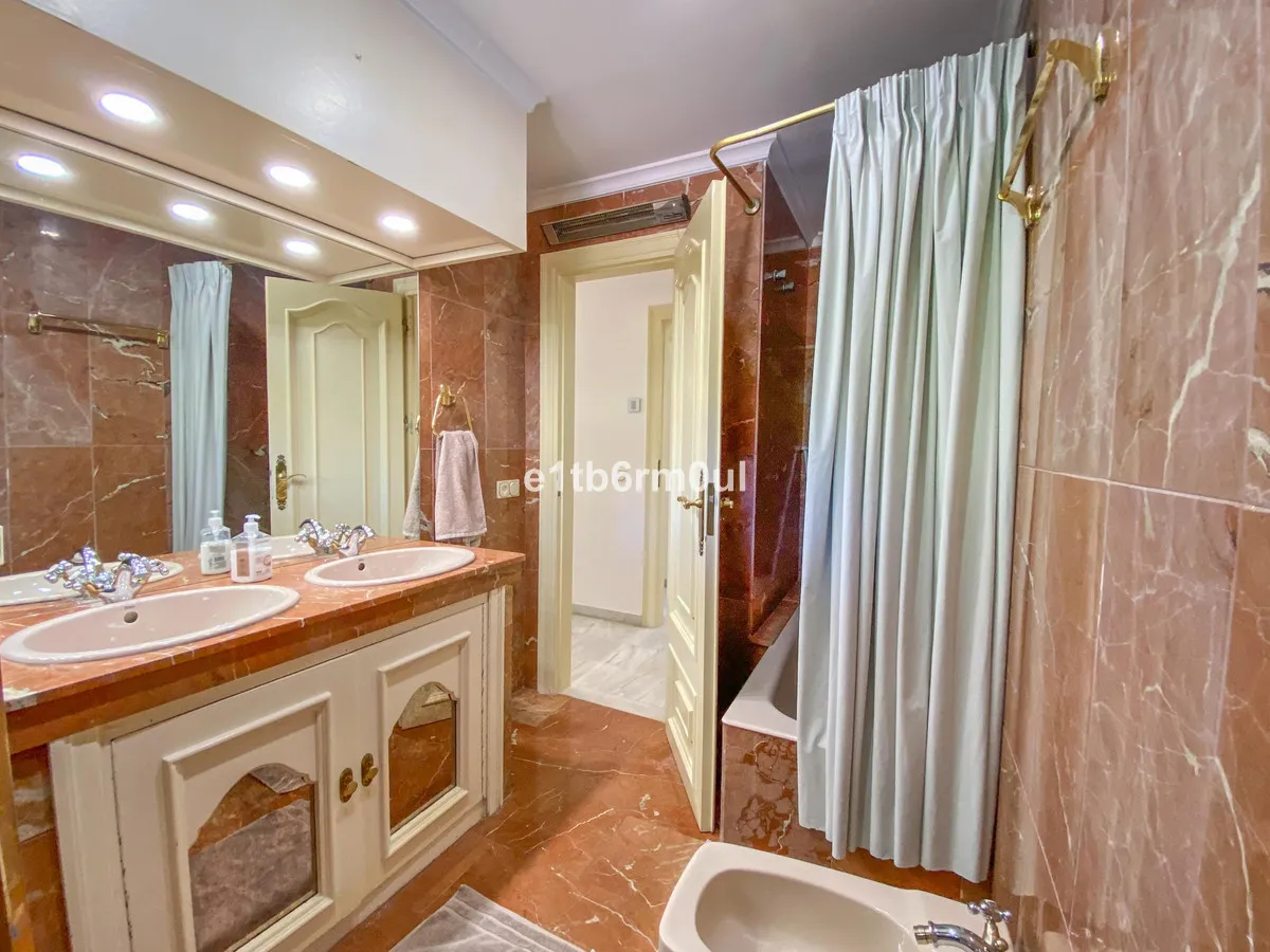 374e446c-6d58-4489-904f-8d0b18712c5b