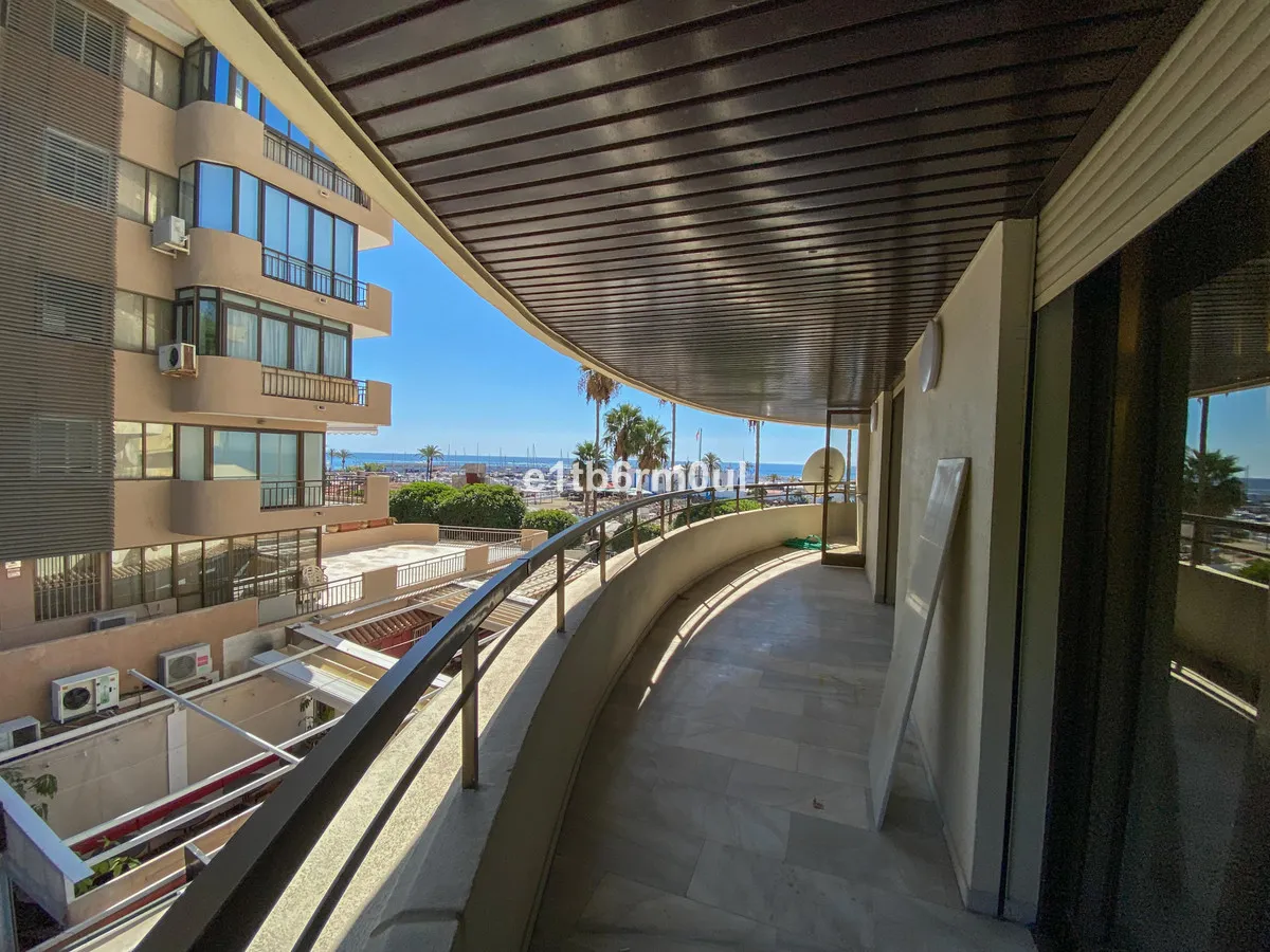 6edd400c-8146-41ff-9c7b-afdc8a448188