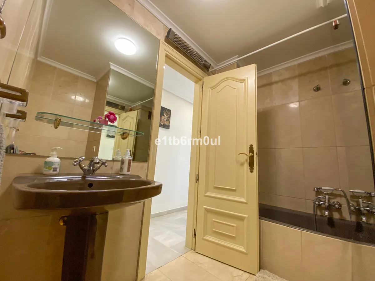 9693bb04-c114-4b5d-a006-7f4d237e1d9c