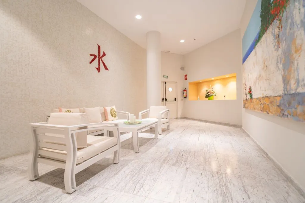 3d6a7f37-f1c0-40c9-bd94-9167092e11a4