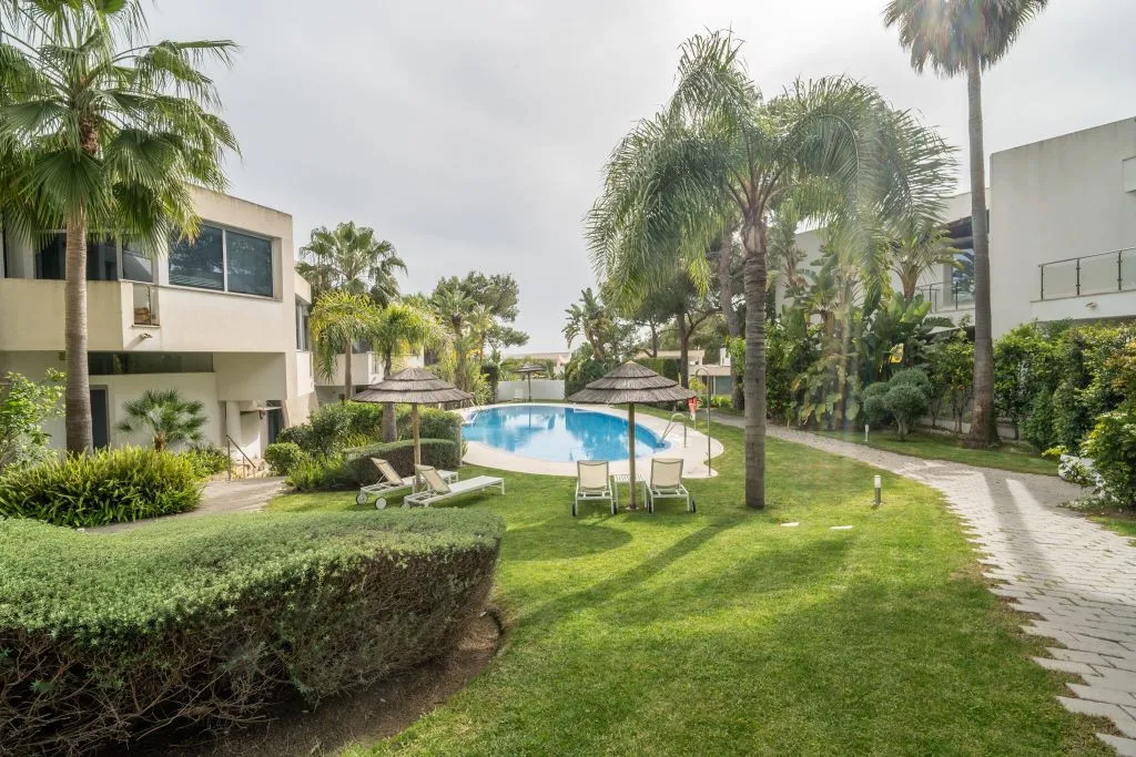 4c591f8a-28bf-4425-bdda-71fec8e7c2f0