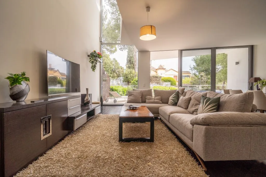 6aa4f6eb-0d88-4cad-9f9e-56fe54eb1f69