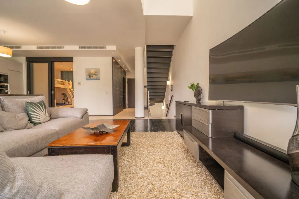 a89e7a51-2eda-4664-8b31-d845b13a3de7