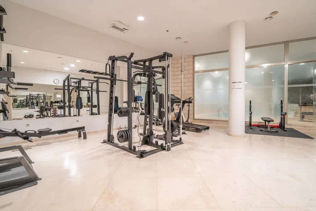 ec33ada1-57df-4947-a13c-78ec8c935e22