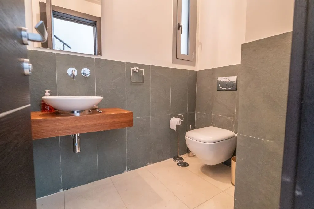 faadab21-6e16-4d40-b86c-bb712e2dd409