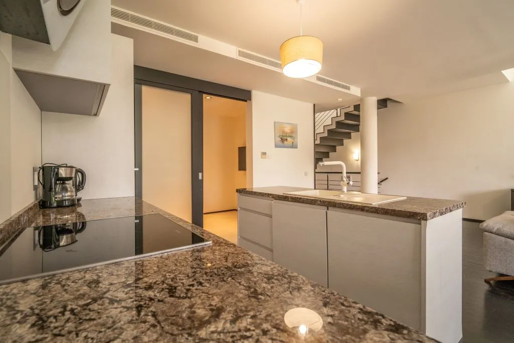 feb09874-9af4-4f9e-b0db-068724a95868