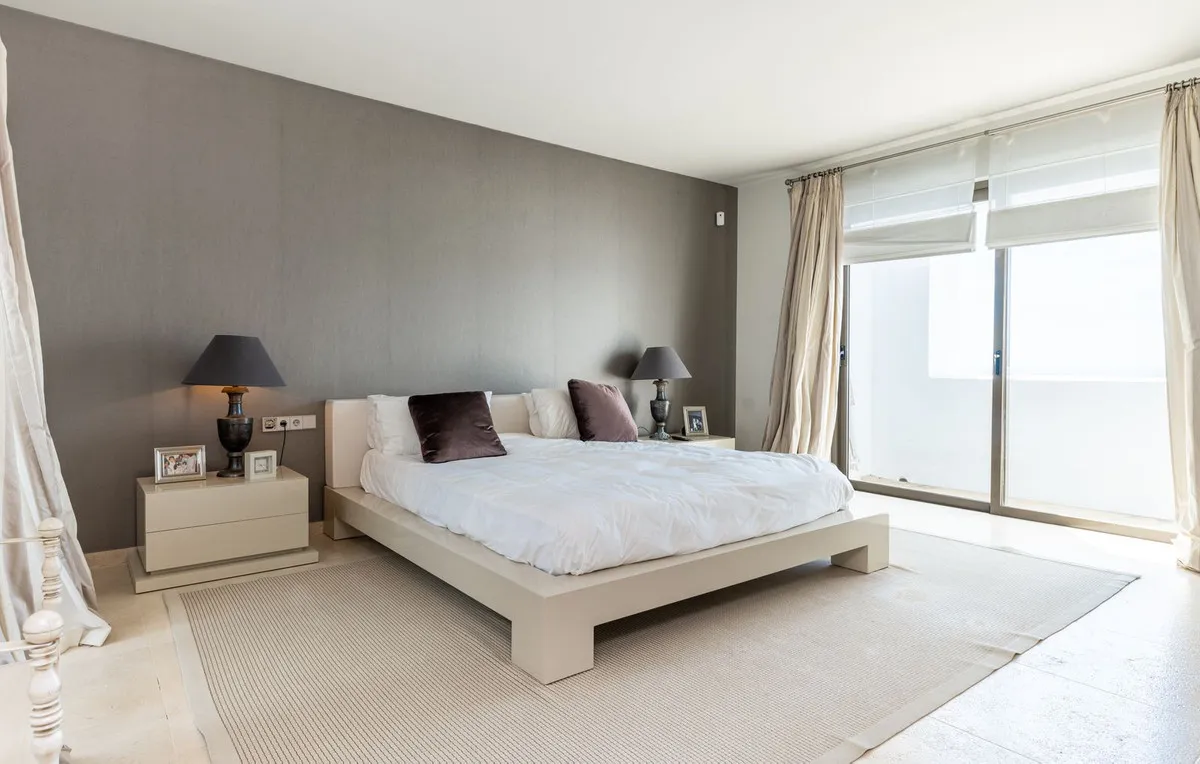 956034c8-a95e-4d92-9910-a364518eda1f