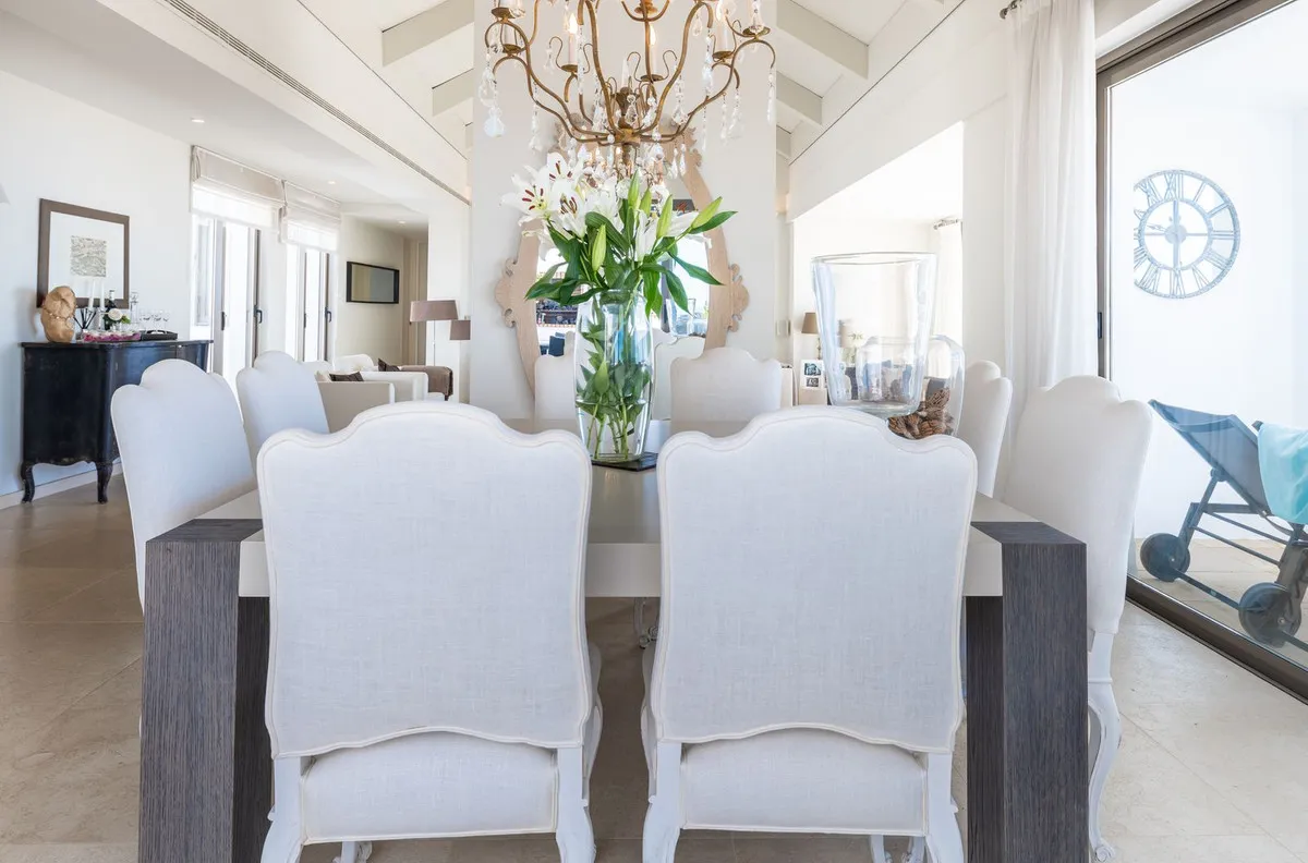 a21b5f70-f8d7-4e02-86d3-e021ced9e6a9