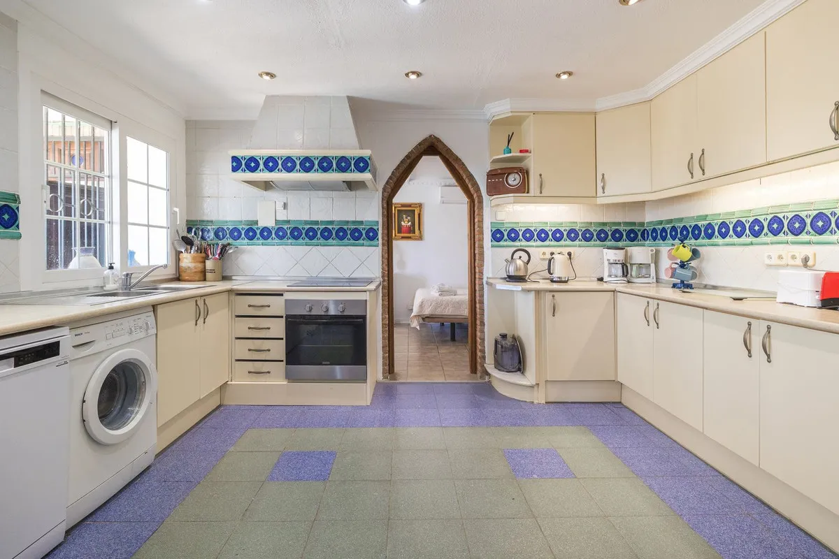 12cc4682-4928-4722-817a-aeb4efb5d6f0