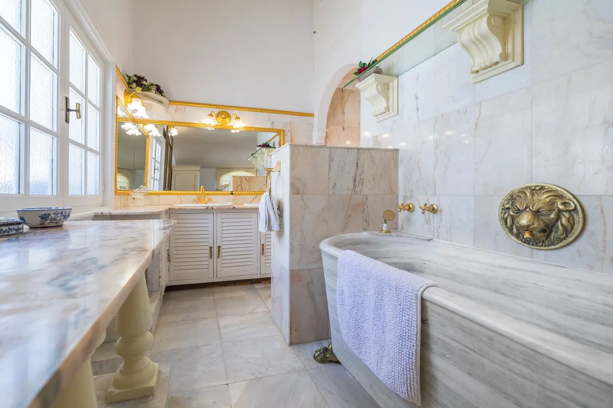 2aca20d7-e667-4af6-a3dc-1682e25c3258