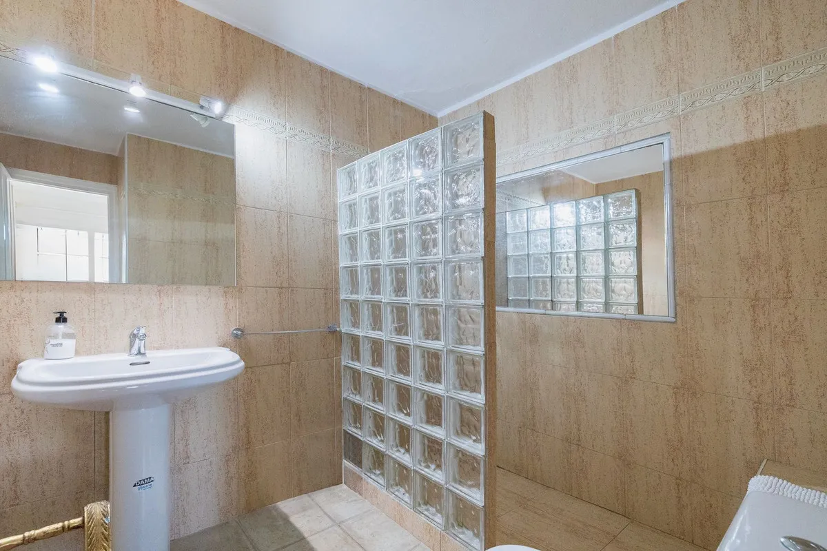 8d4b37d7-4ce1-4a18-86a0-cee9f9191ab8