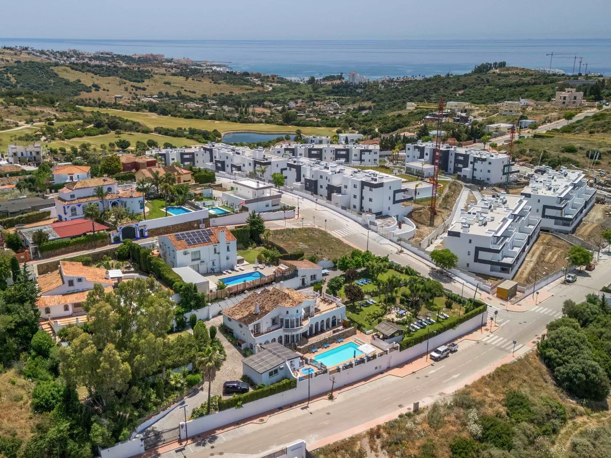 a2e9492f-c9b8-4518-9420-5602439ce602