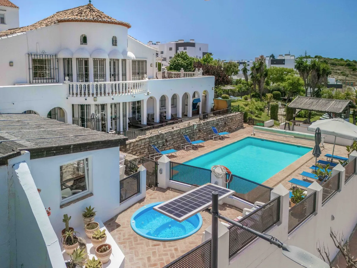 c234f1eb-4d1b-4db3-84c4-5ec9d1ea0f25