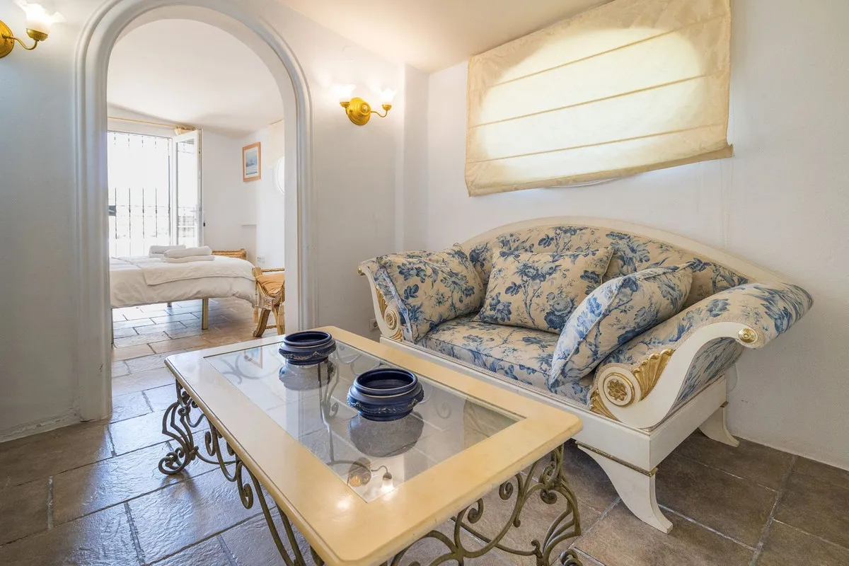 e95446e3-580d-4cc3-8ba0-9050fbf11067