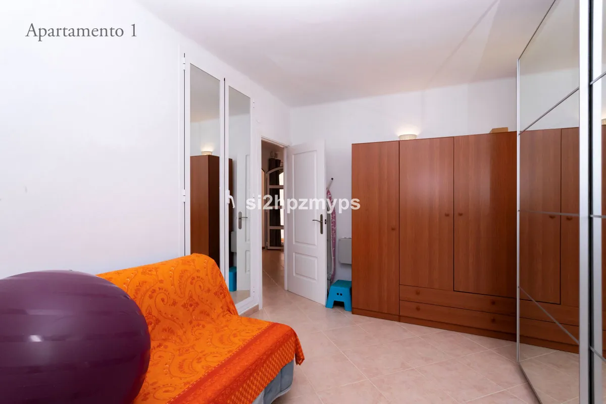 128fc458-4694-4b1d-8c8b-8561e77ea9e1