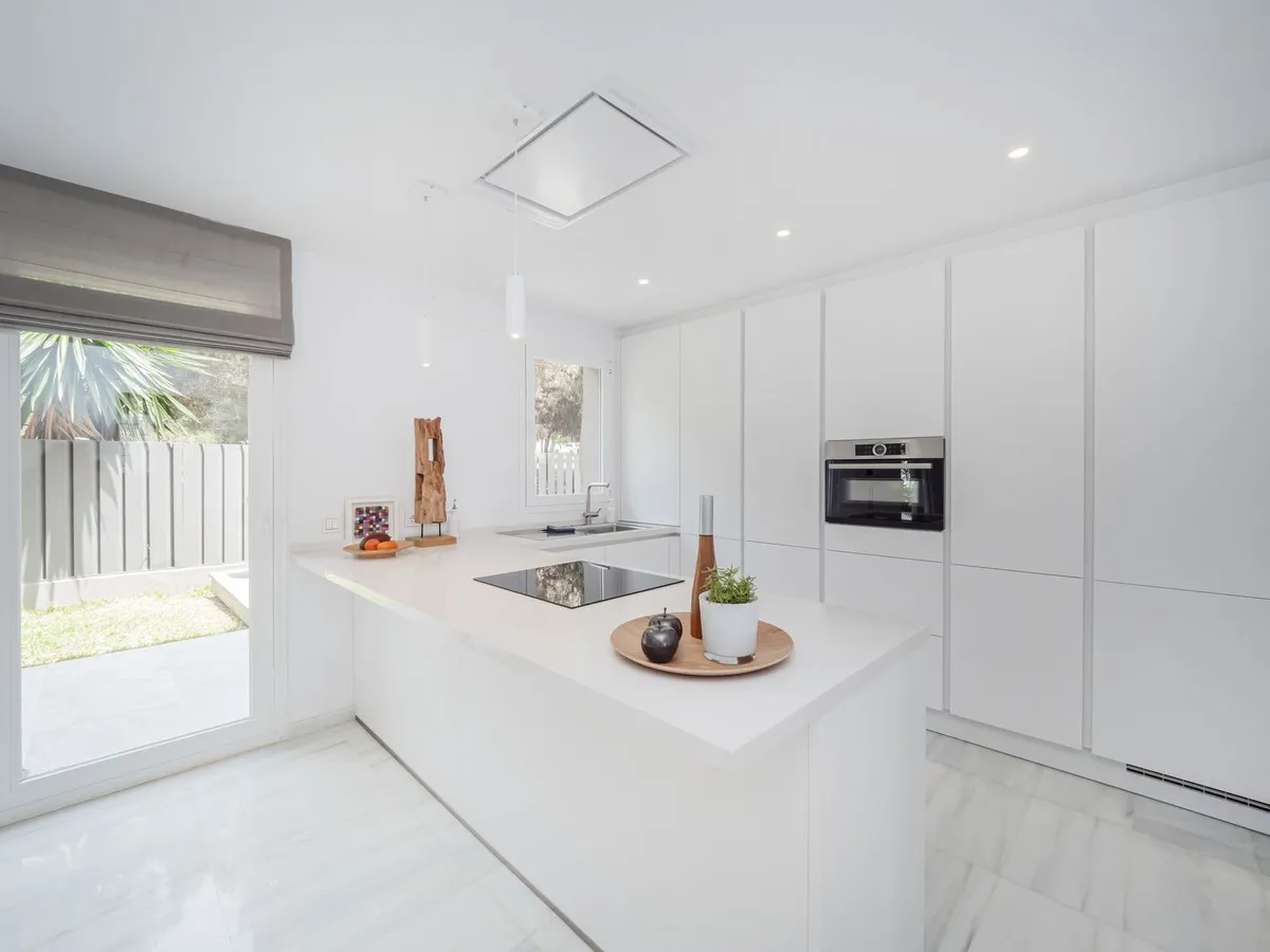 1c9ec9bf-a162-498e-974d-6ce81ec0ee9e