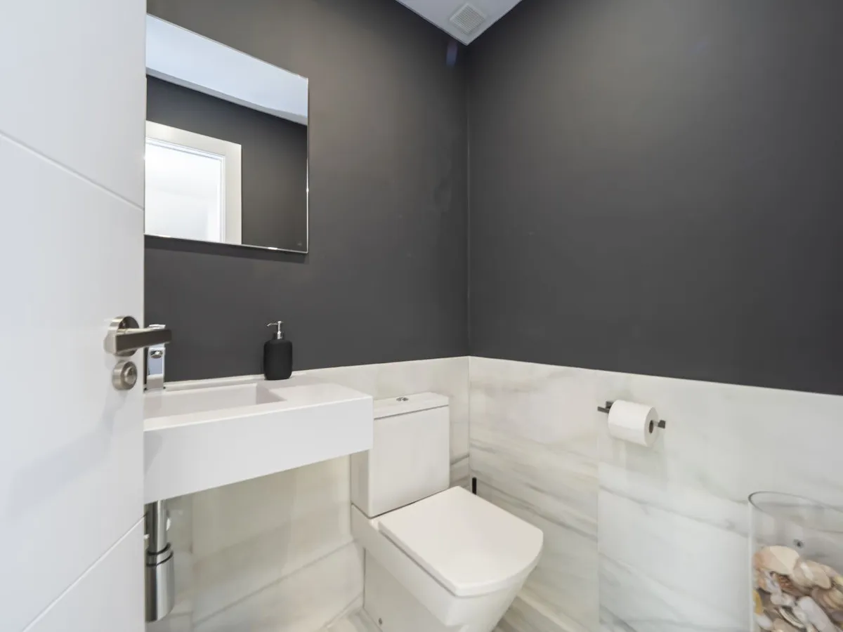 6d972e1e-558b-4e21-a39b-3c901ca70956