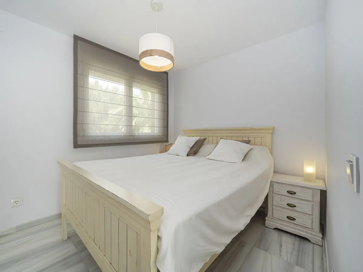 70c05dd6-1785-48db-bea7-0eb2d5541736