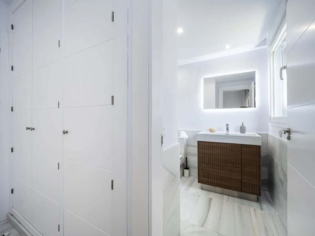 b45f72b6-e1e1-4ec2-ac87-db776bfd451d