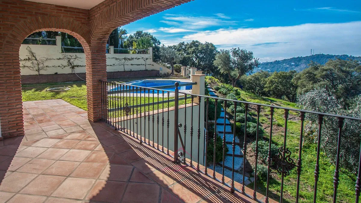 c2657609-efea-48c5-b39b-0221f71a1cea