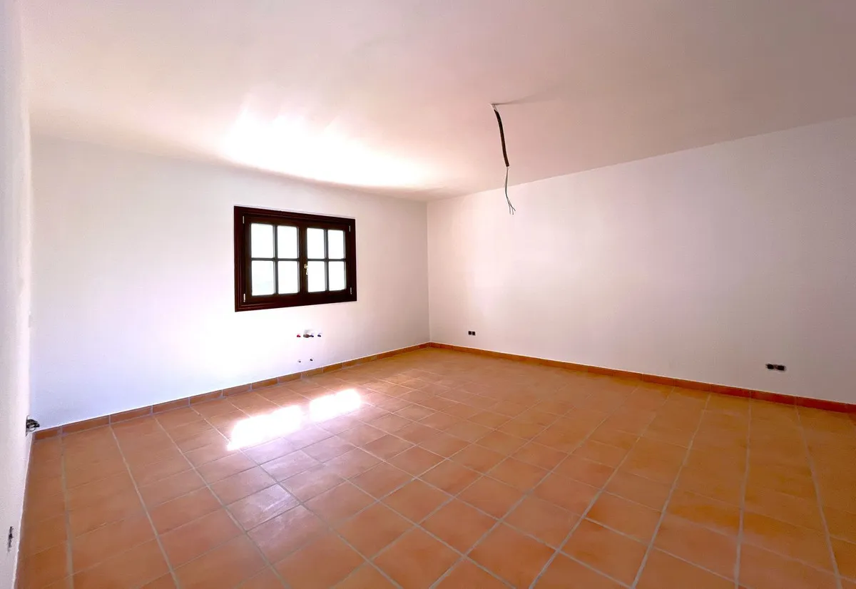 dd6fae1e-6090-4f8c-891e-c3d56535e266