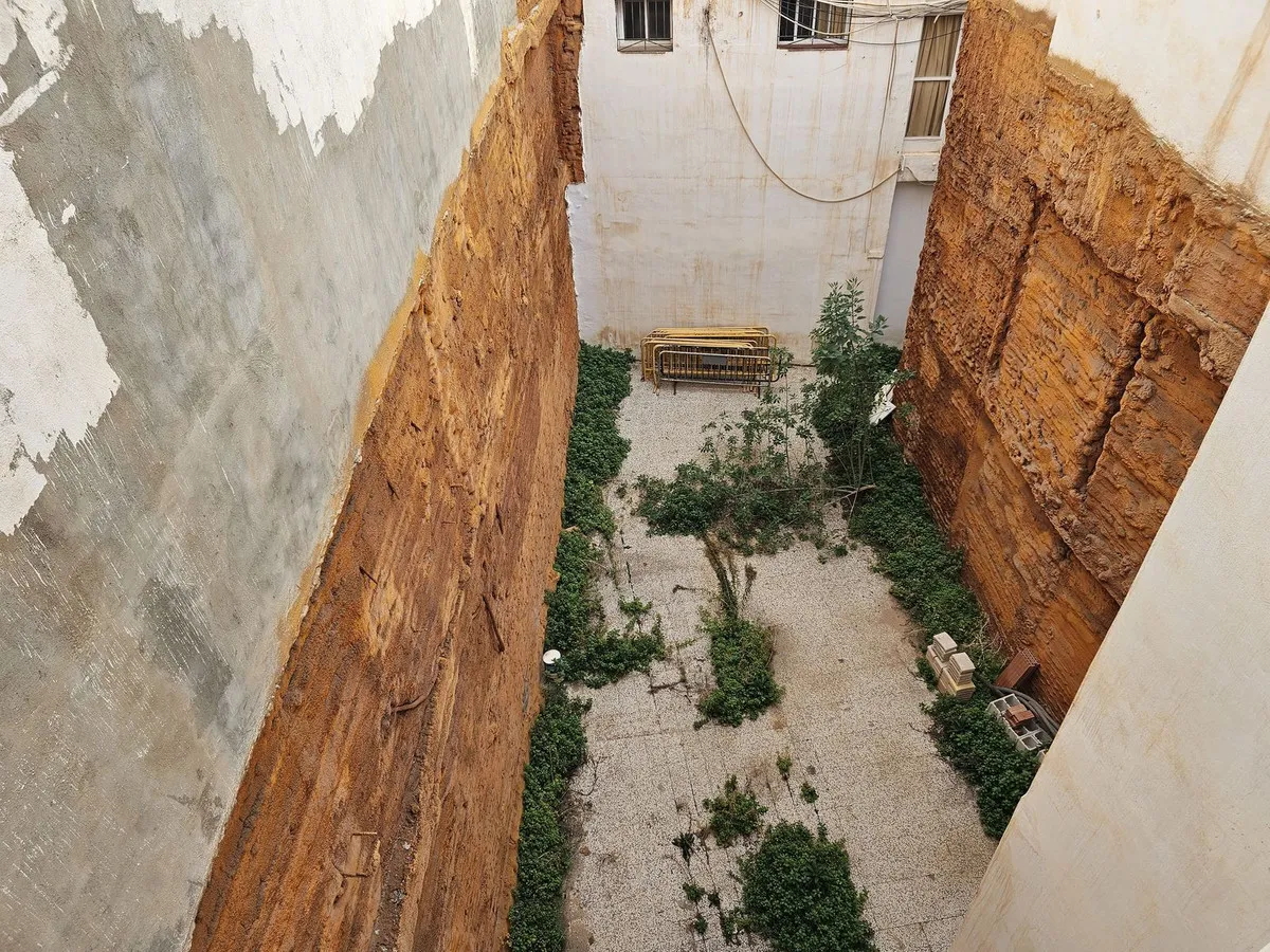 99c6c83d-0b87-4b5b-9353-aa34cd83b1e3