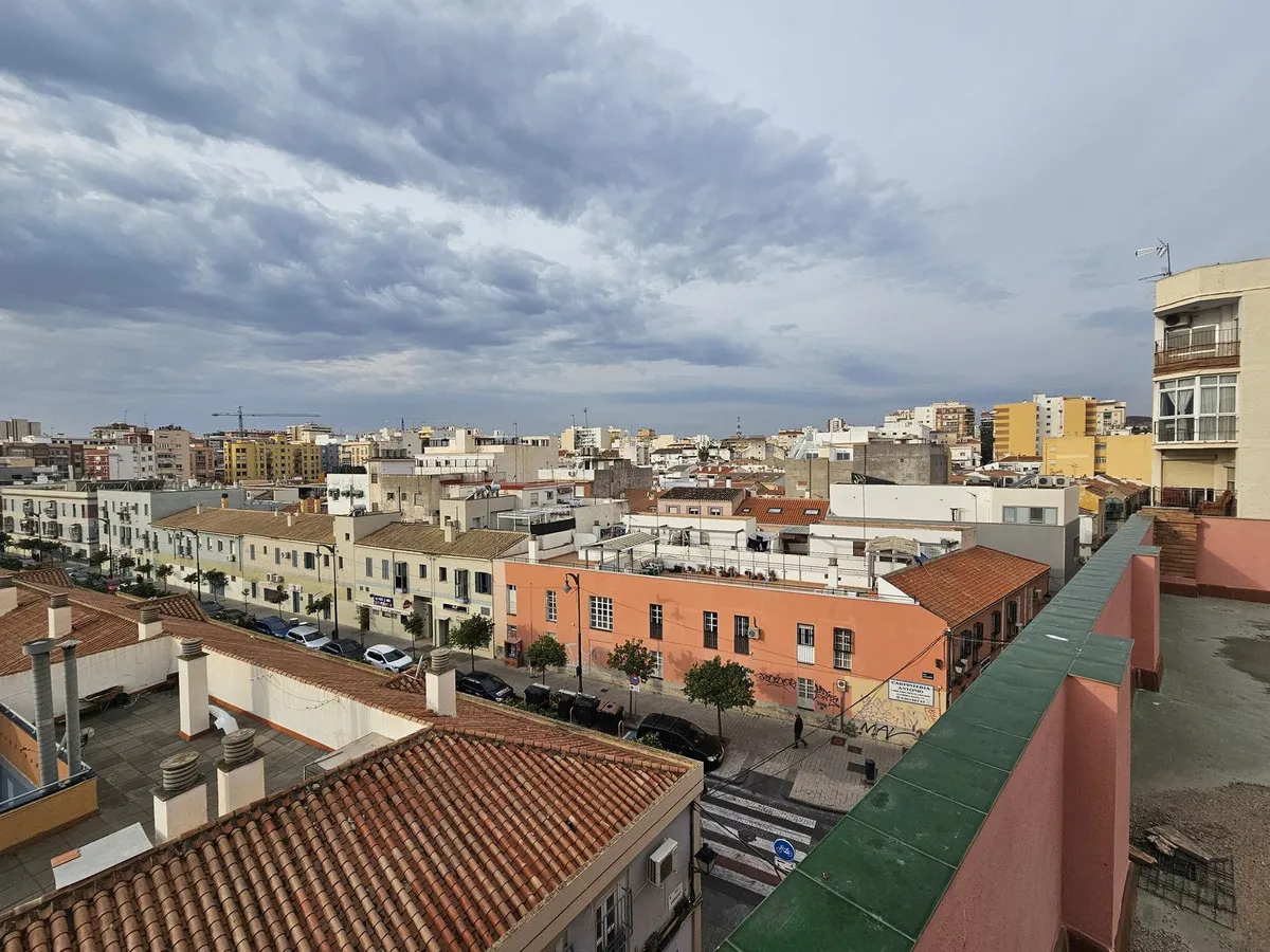 9b0c8bd0-8745-4c25-88aa-2845d2fe766c