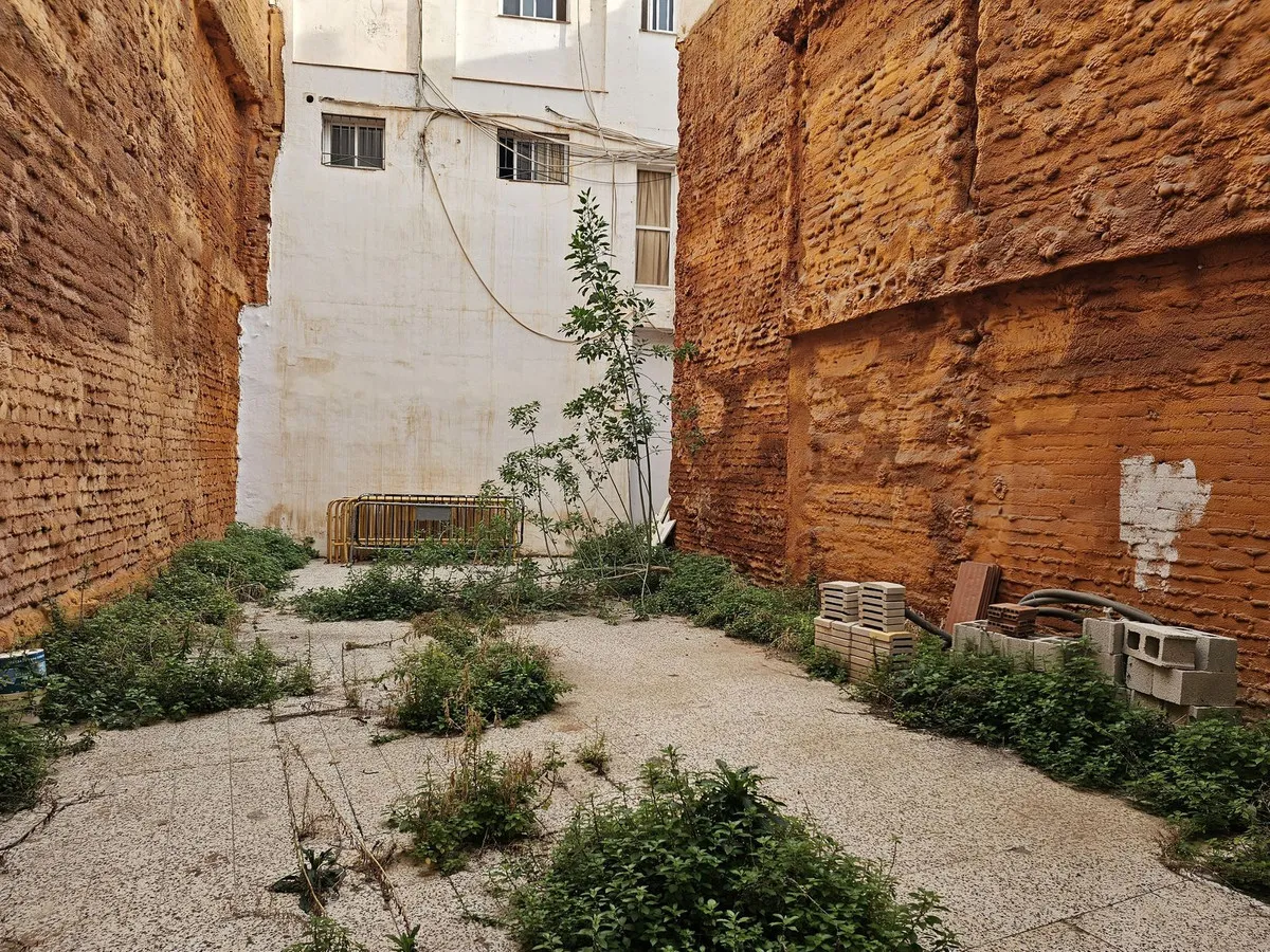 c9ae574f-d4a9-419f-9128-25e391d5ac3e