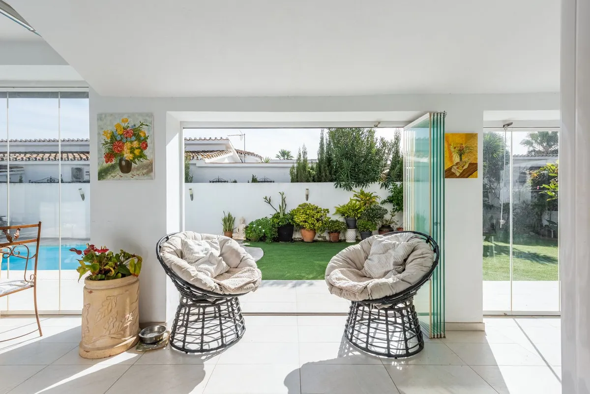 94048fb8-a477-4e6f-bb19-62352f3ca887