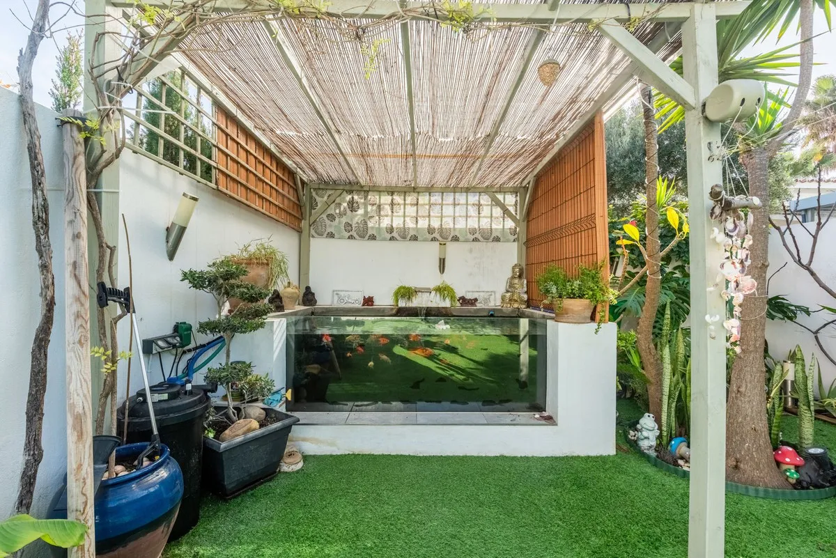 a5a89303-2a0f-4068-b714-5b482d237c90