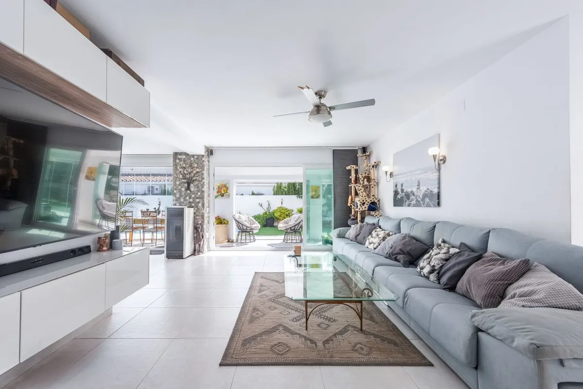 b352032e-6ba3-4a87-99ad-cf6360191797