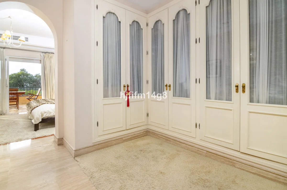 cfa66a55-45a2-413e-95e9-b157b6264564