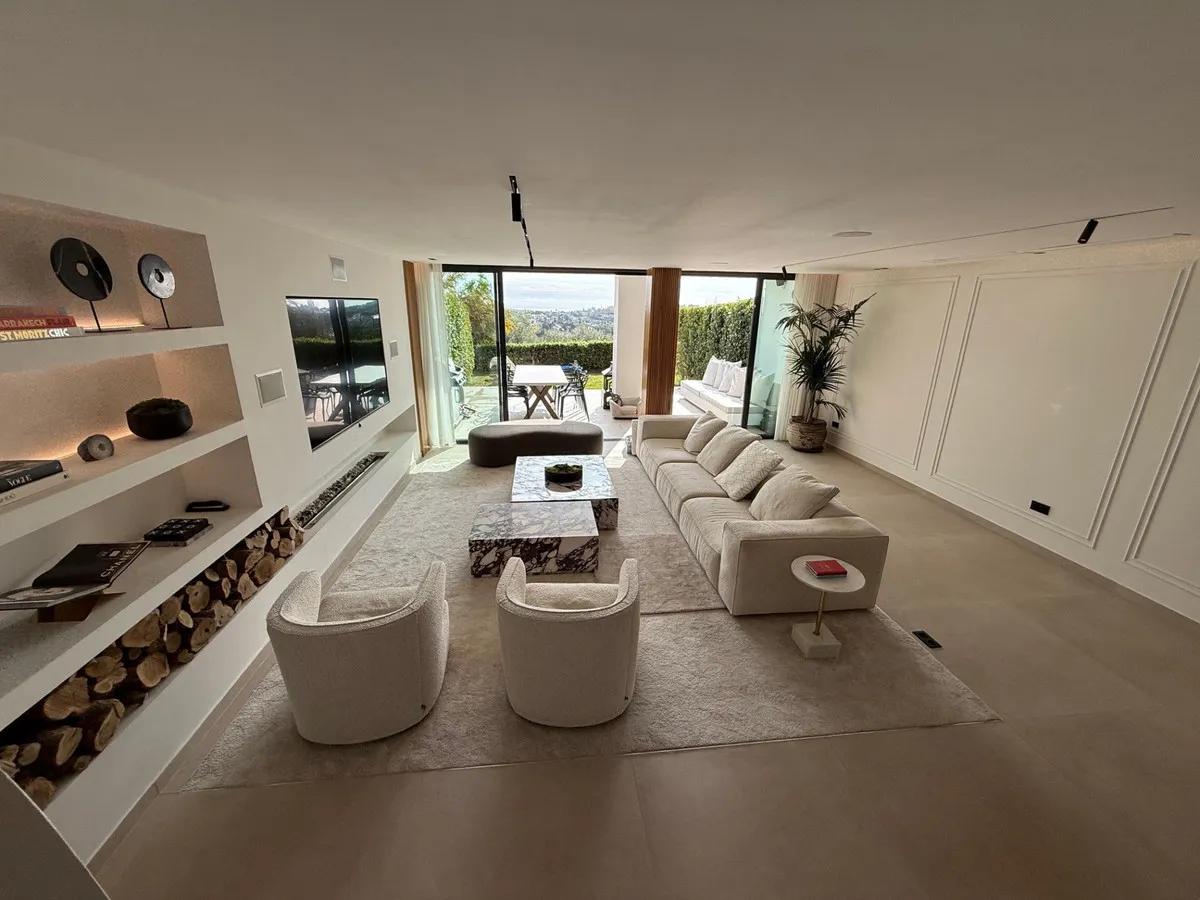 1f628f04-e44d-403a-8ed6-a34007ac89b7