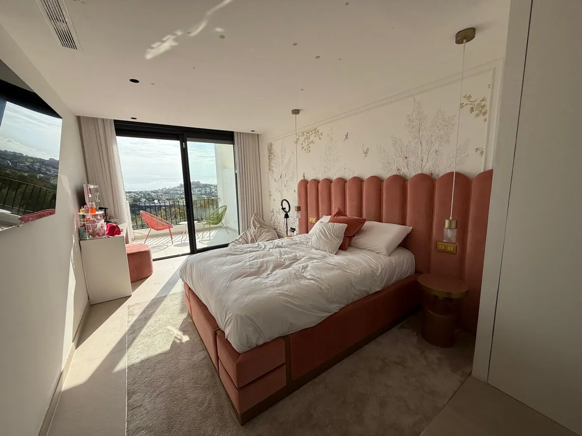 521f8294-0b93-49f6-88d7-daa2cc0e9a3f