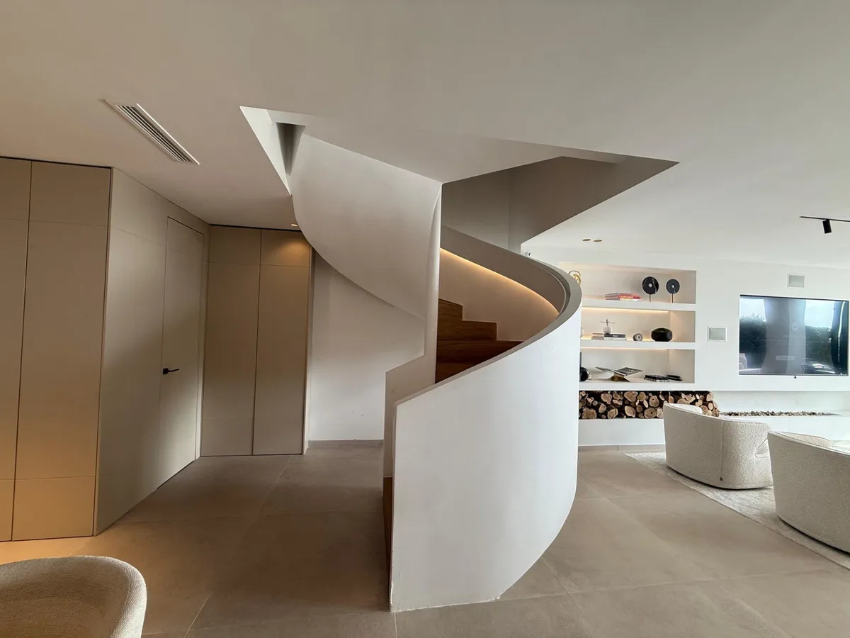 6cdd73d9-f643-4d3c-a1c5-ca24e00e947b