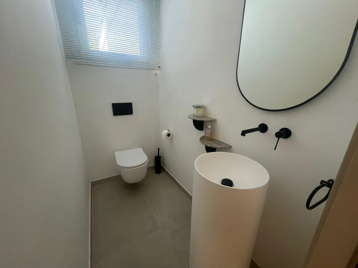 ad507d02-b210-4e62-9aac-7dc7c6c30a5f