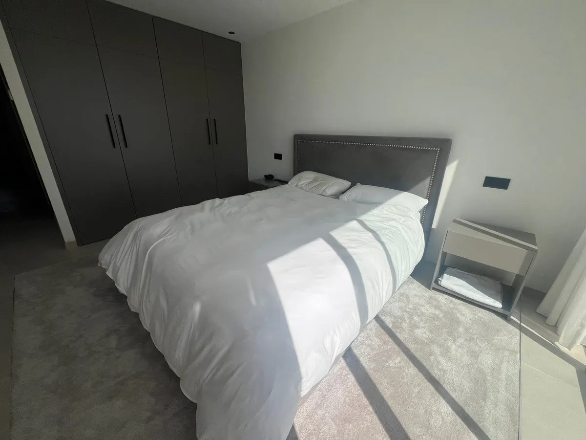 e5f3a266-0495-42a1-8245-12e778a18322