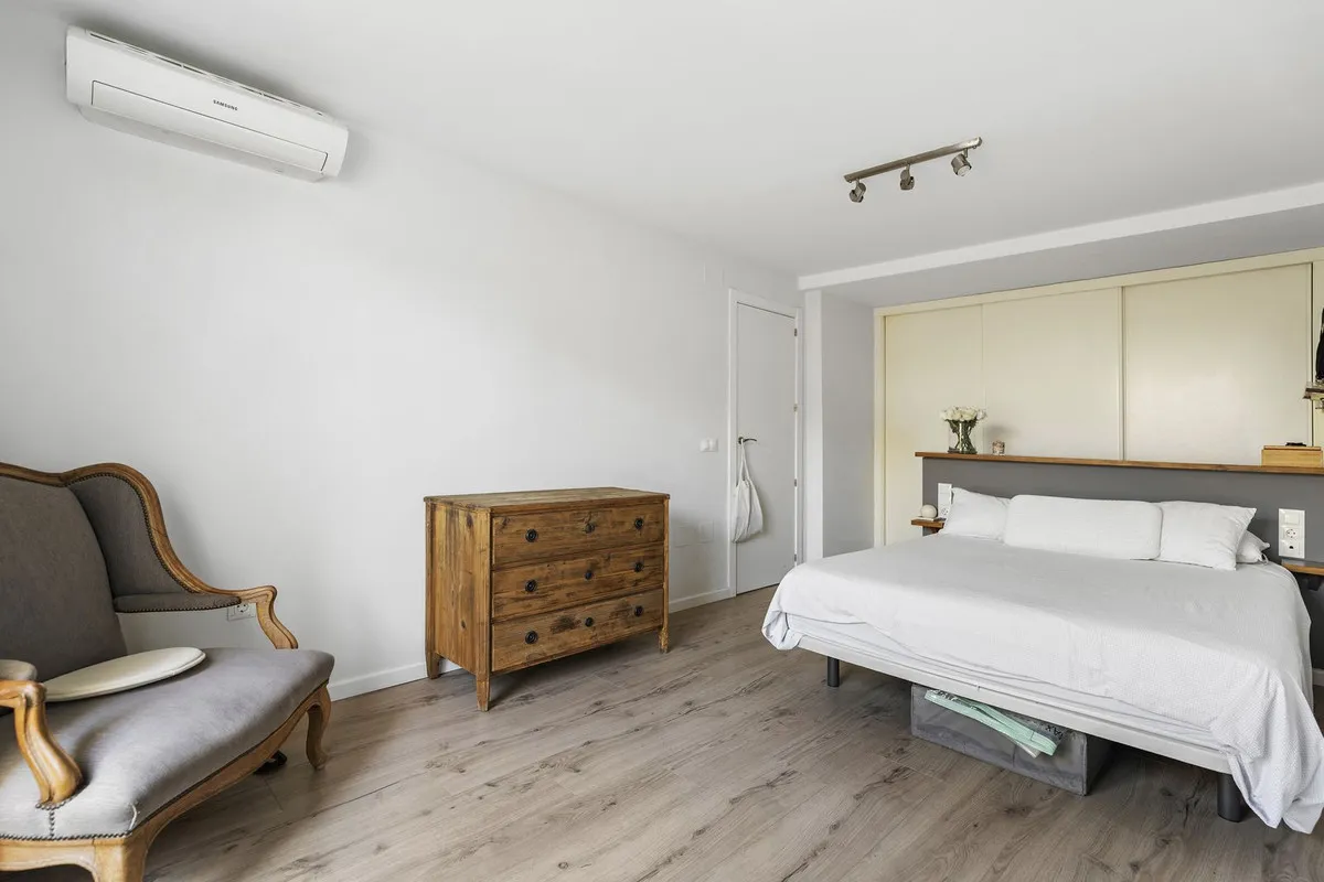 18ae0ddc-2a4d-4f7b-a914-e1580f71e1c3