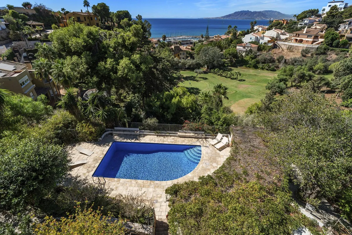 5932b6a9-2983-4902-9fab-f773bcfc0dfe