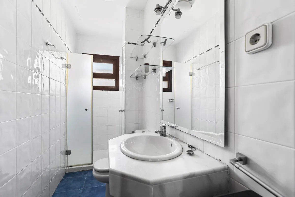 7ad0856f-d5d9-4f9f-b64f-1cab62aba1b1