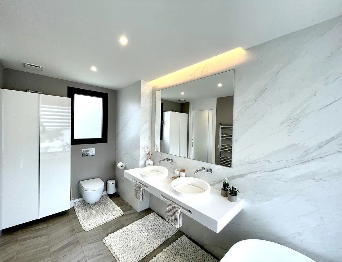 06bc18d5-e0a2-41d6-94a0-4f5c8dac8efc