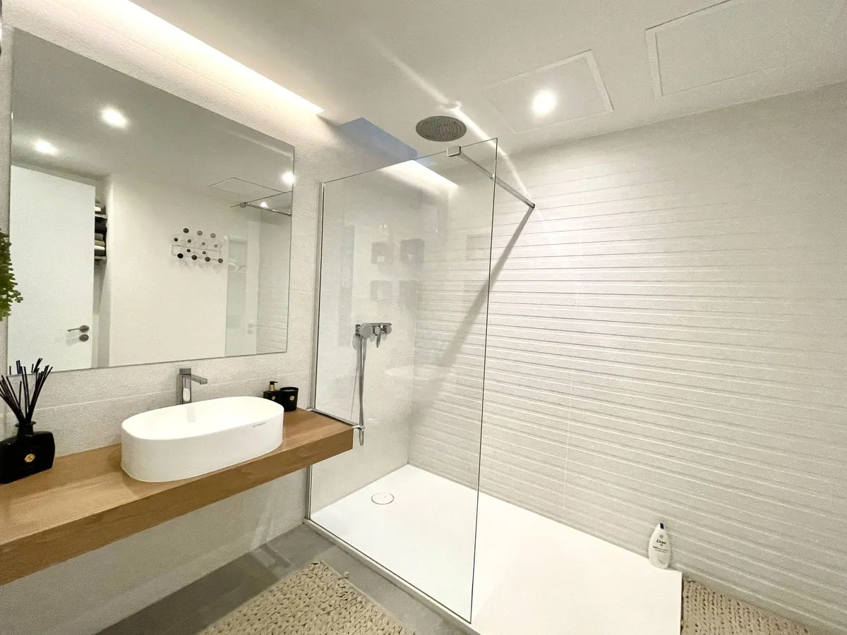 2696570b-e4ff-4830-83ca-77c16100115a