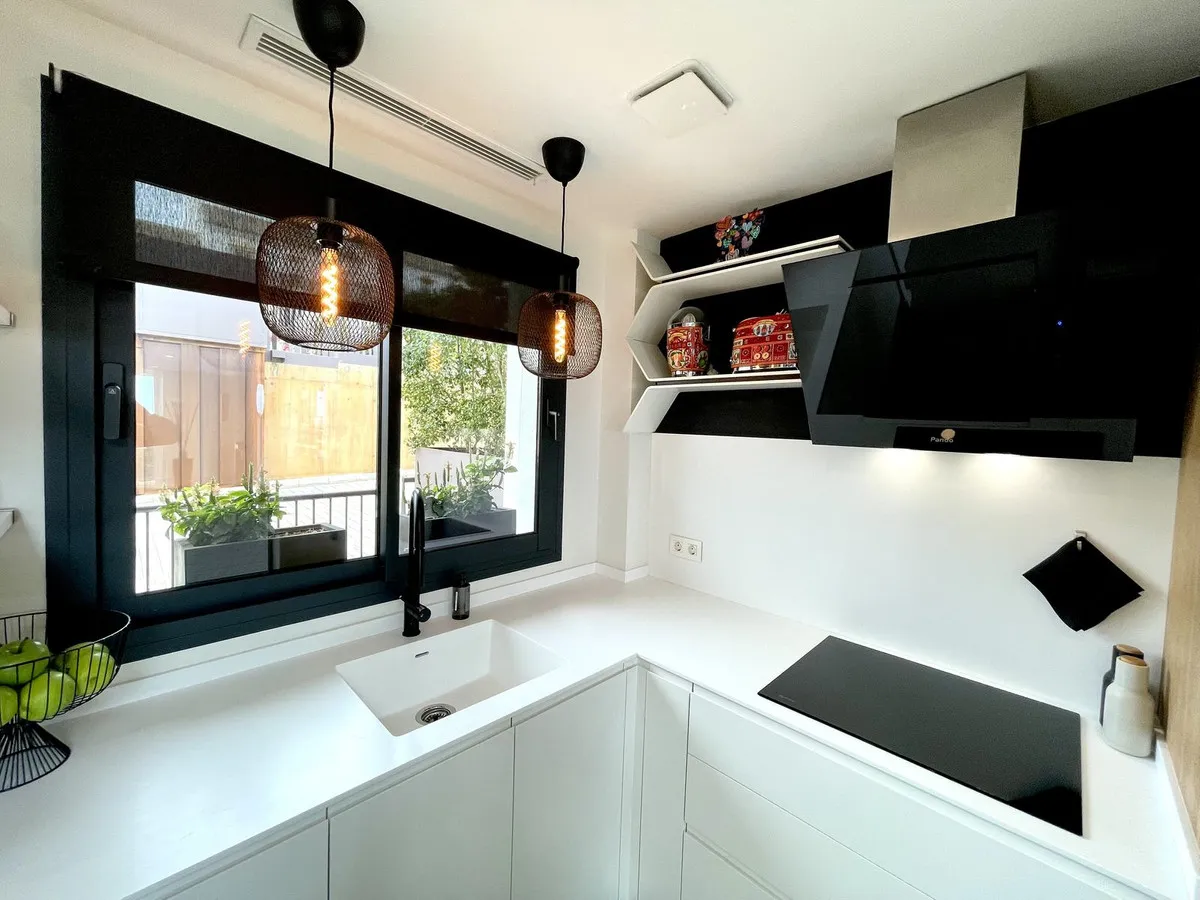 a0f0f751-bb70-41b6-9948-5107da71f45e