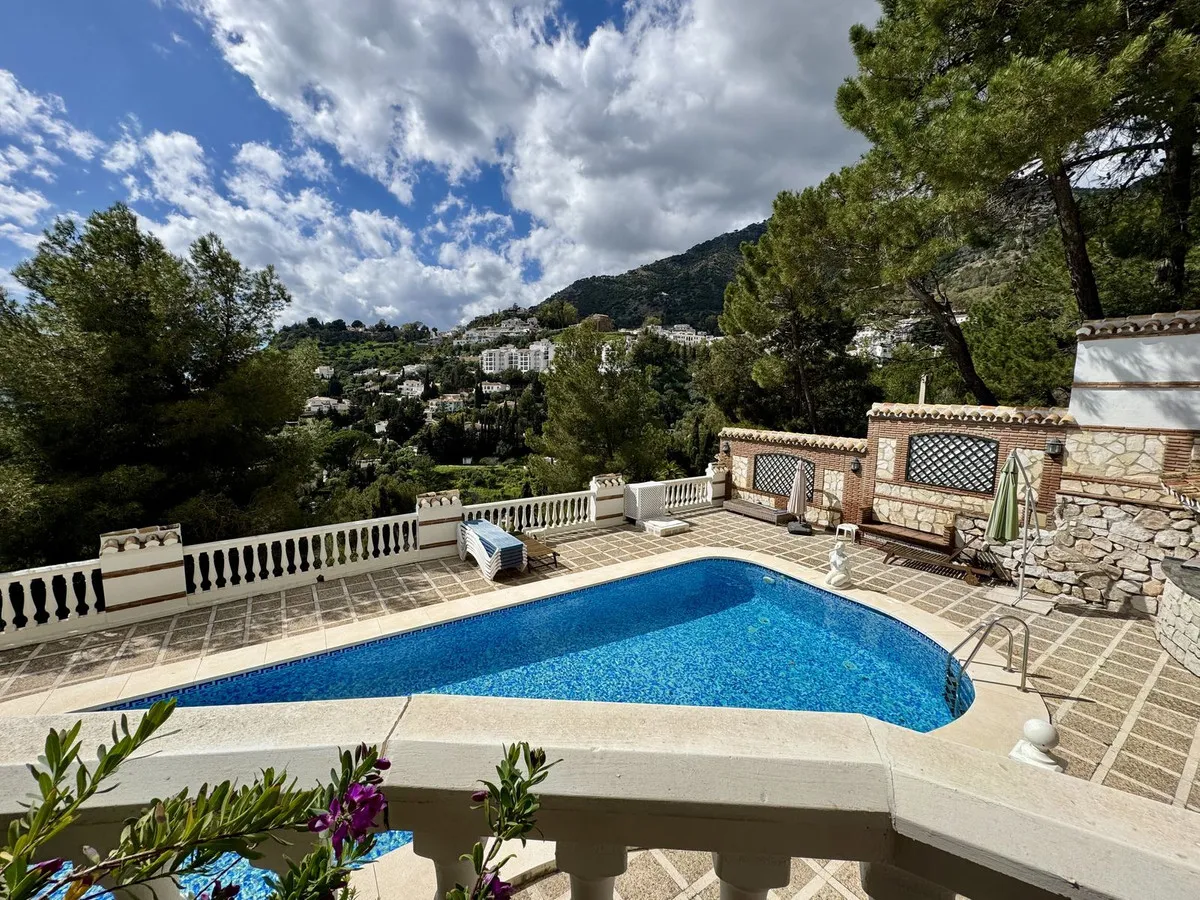 1d9b4530-0417-47d7-b117-f5cc6de30449