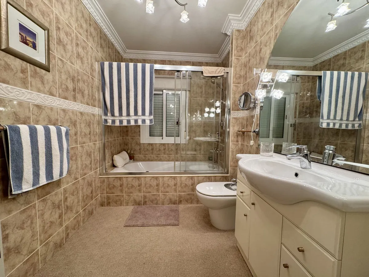 63f3ef69-1988-4084-9ad0-1dfe1935830e