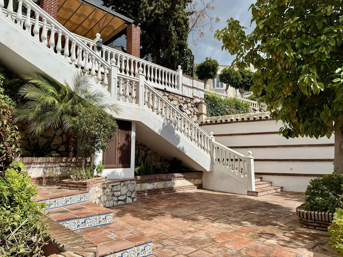 672a6342-7a25-4f11-8e58-e754af659f5a